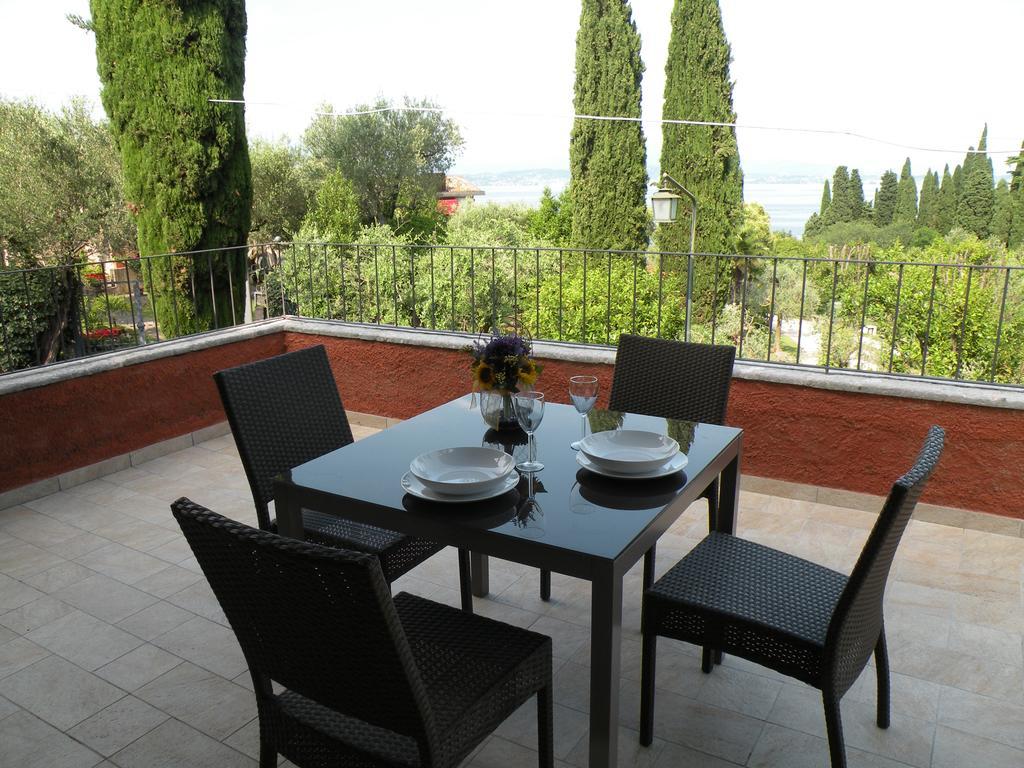 Villa Paradiso Apartment Sirmione Exterior photo