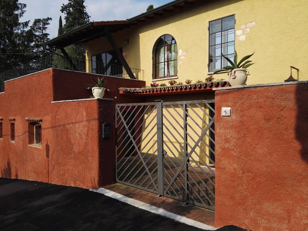 Villa Paradiso Apartment Sirmione Exterior photo